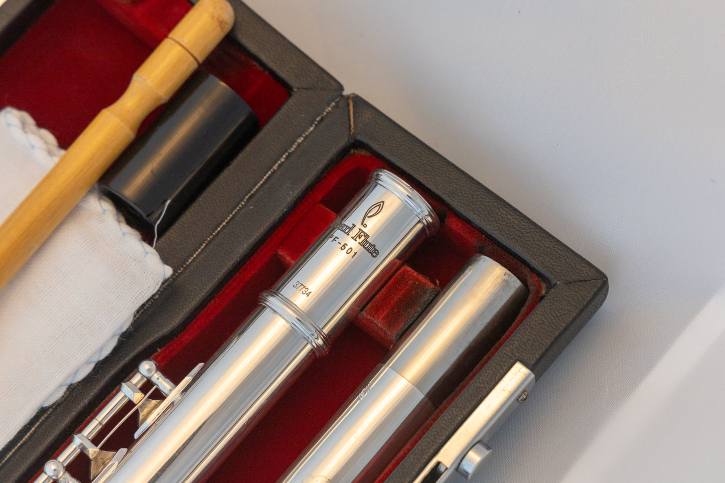 Pearl PF-501 Flute Silver-plated *Open-hole *Made in Japan *Cleaned & Serviced *Ready to play