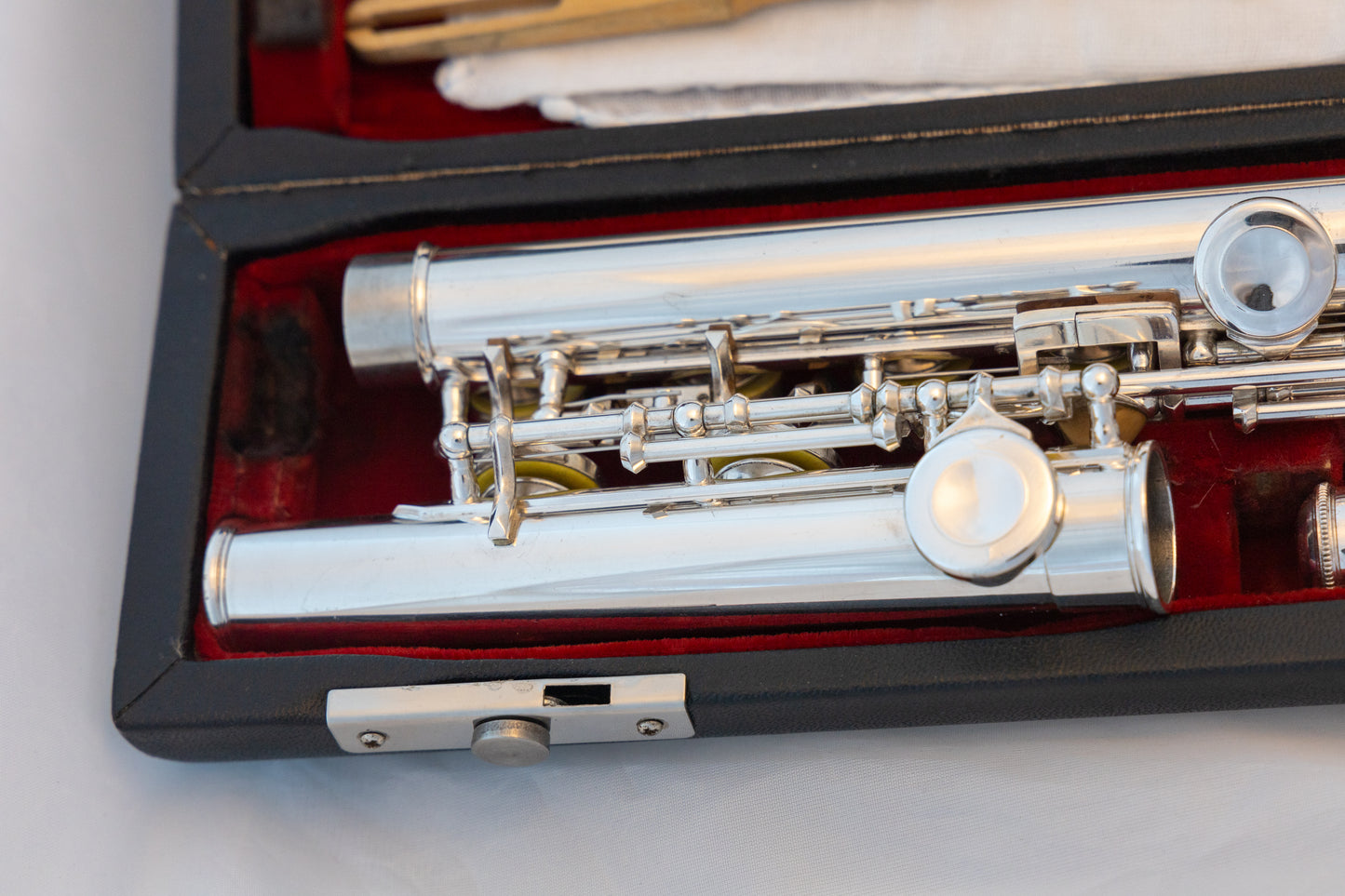Pearl PF-501 Flute Silver-plated *Open-hole *Made in Japan *Cleaned & Serviced *Ready to play