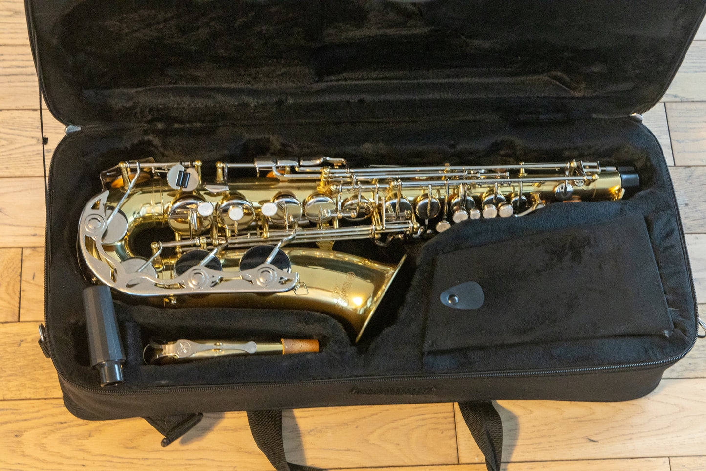 Yamaha YAS-23 Standard Alto Saxophone *Made in Japan *Cleaned & Serviced *New Pads