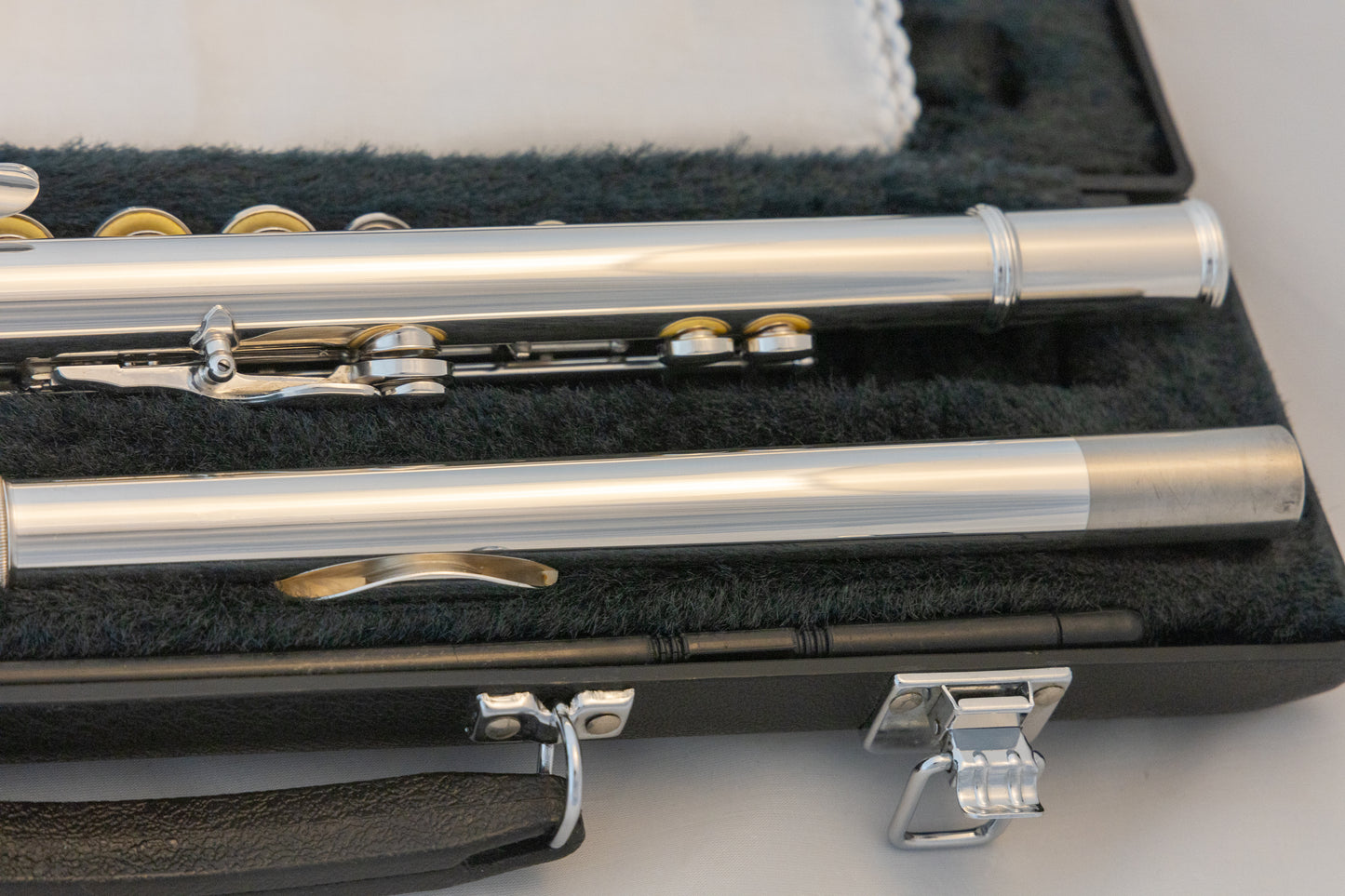 Yamaha YFL-281 Open-Hole Intermediate Flute *Made in Japan *Cleaned & Serviced