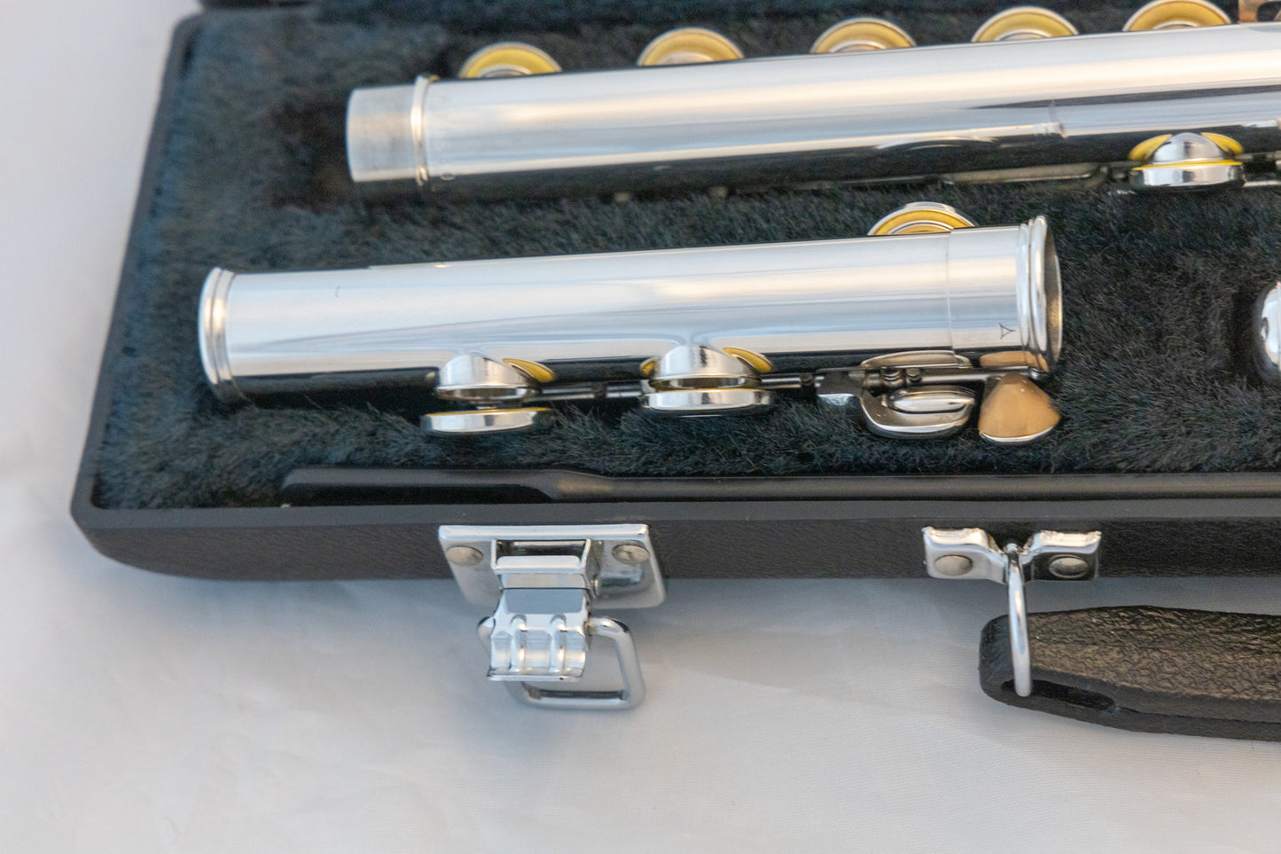 Yamaha YFL-281 Open-Hole Intermediate Flute *Made in Japan *Cleaned & Serviced