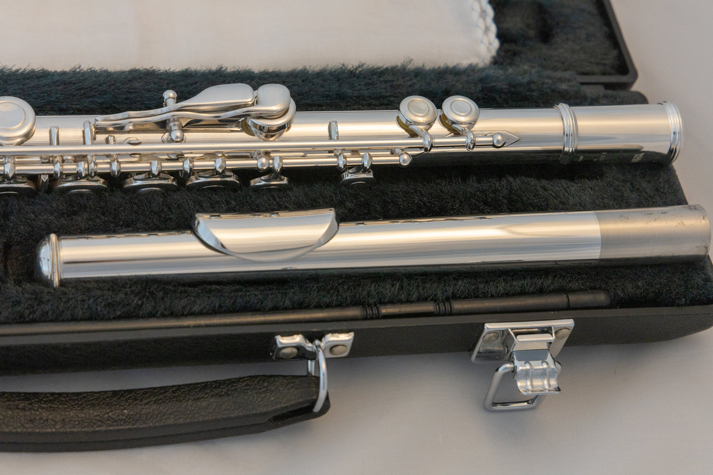 Yamaha YFL-281 Open-Hole Intermediate Flute *Made in Japan *Cleaned & Serviced