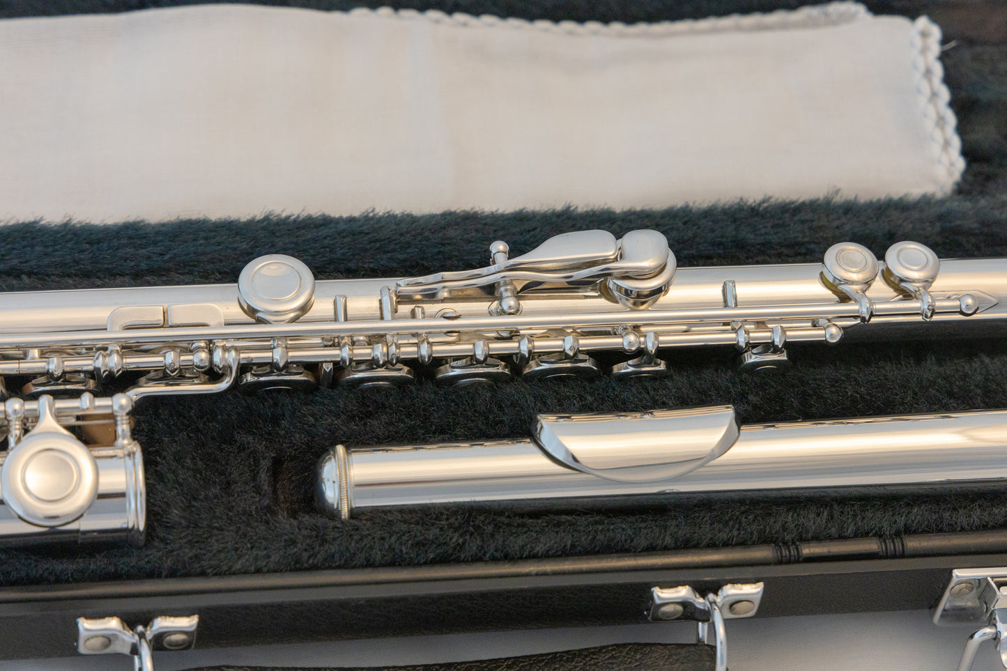 Yamaha YFL-281 Open-Hole Intermediate Flute *Made in Japan *Cleaned & Serviced