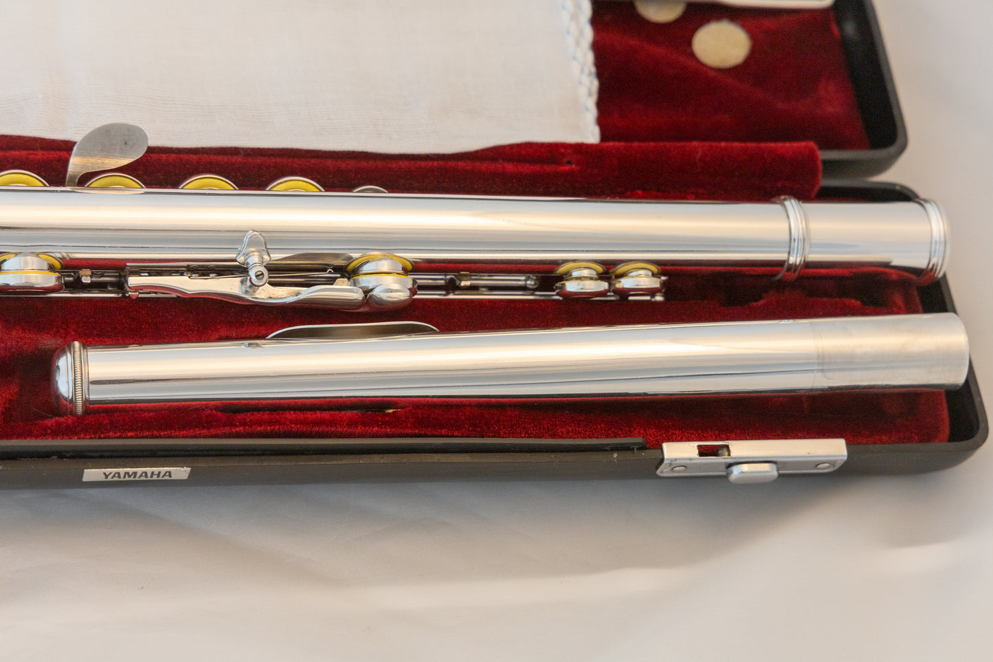 Yamaha YFL-481H All Silver Intermediate Flute *Open-hole *B-foot *Cleaned & Serviced *New Pads