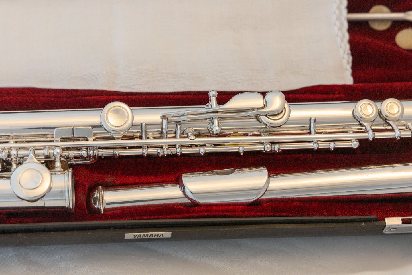 Yamaha YFL-481H All Silver Intermediate Flute *Open-hole *B-foot *Cleaned & Serviced *New Pads