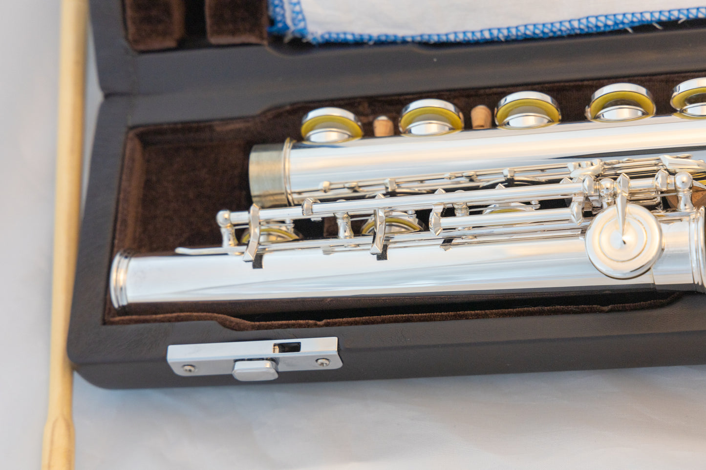 Di Zhao DZ-500 Open-hole Intermediate Flute *Silver headjoint *Low-b foot *Cleaned & Service *Mint