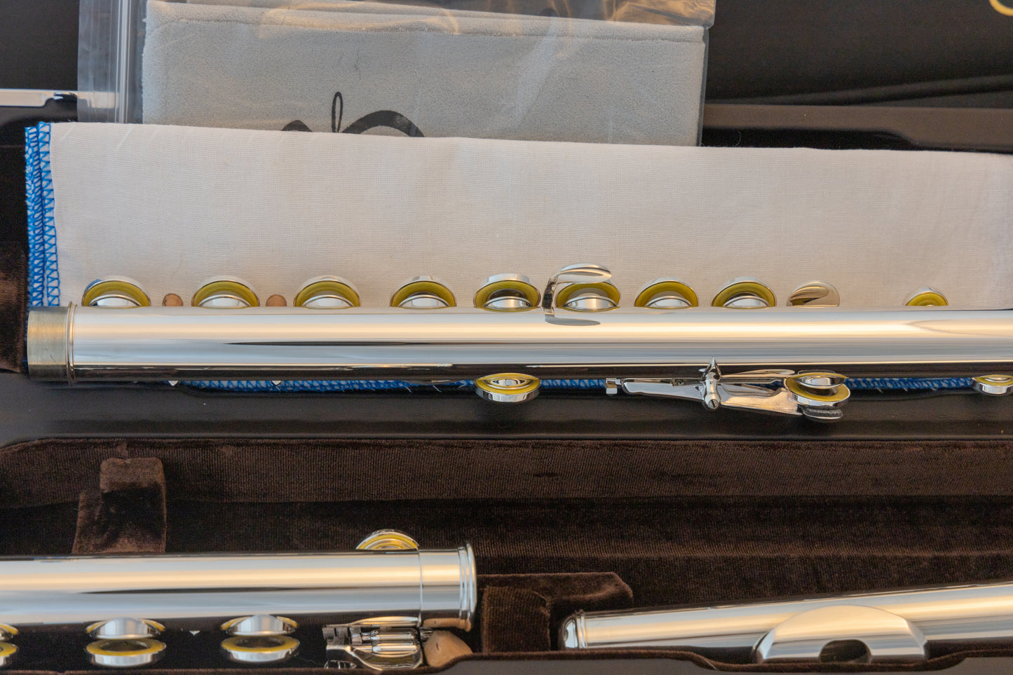 Di Zhao DZ-500 Open-hole Intermediate Flute *Silver headjoint *Low-b foot *Cleaned & Service *Mint