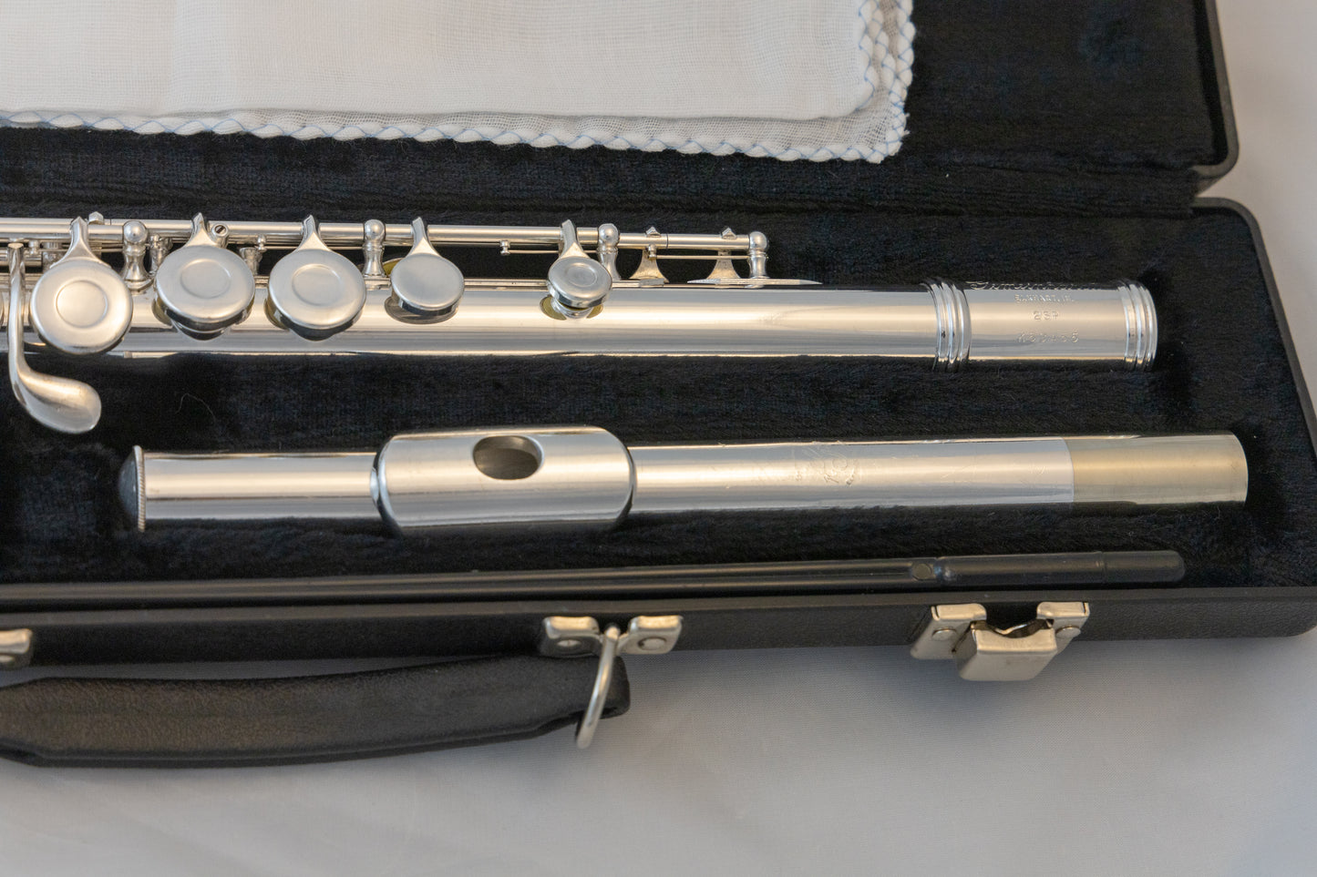 Gemeinhardt 2SP Silver-plated Standard Flute *Cleaned & Serviced *New Pads