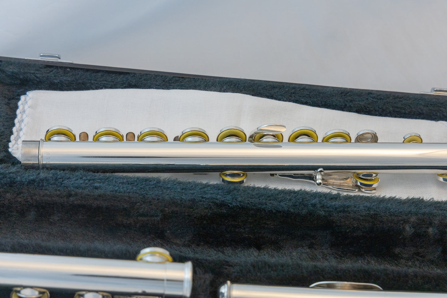 Yamaha YFL-381H Intermediate Open-hole Flute *Silver Headjoint *Made in Japan *Low-B *Cleaned & Serviced *New Pads