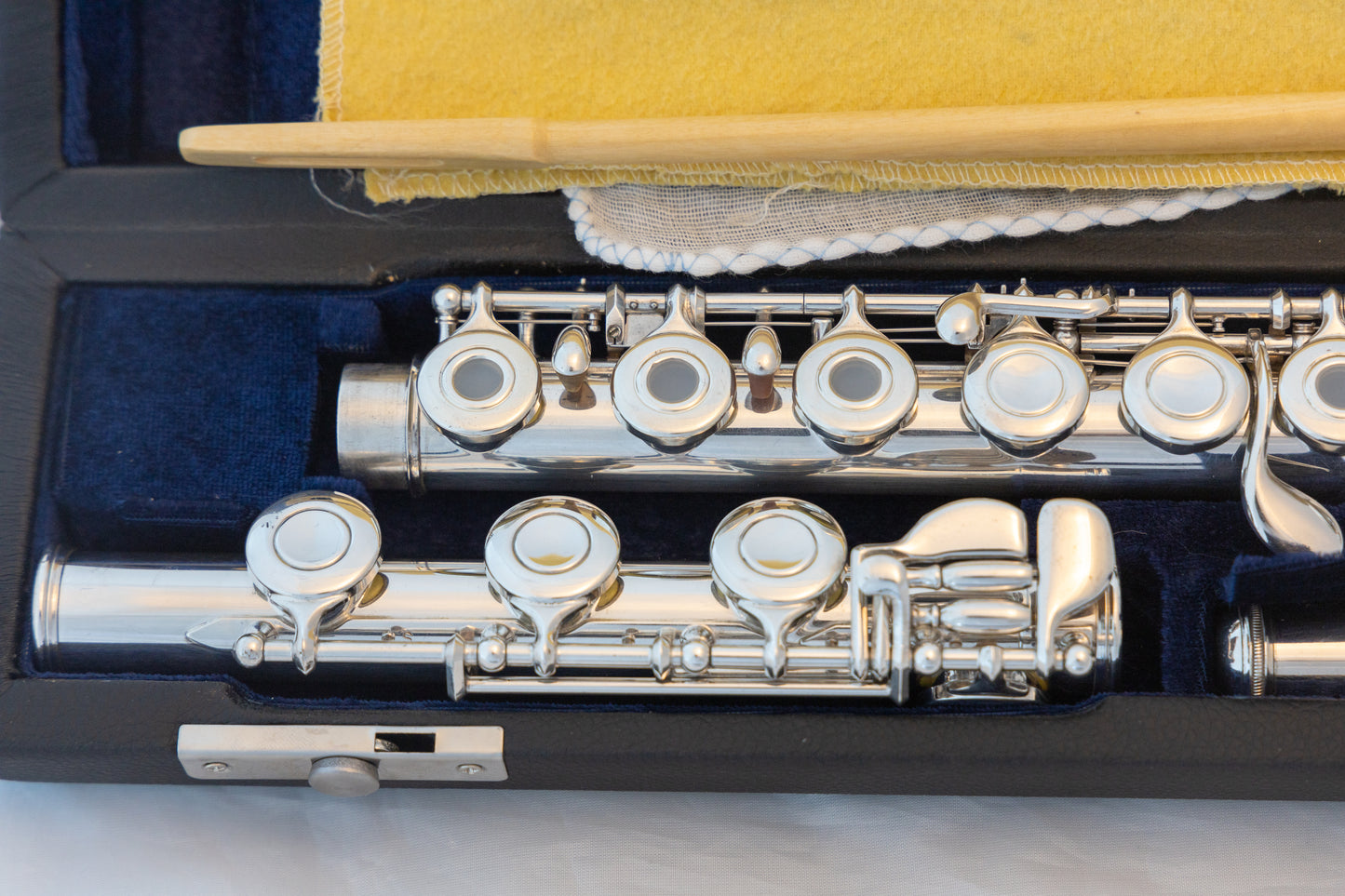 Yamaha YFL-481 II All Silver Intermediate Flute *Open-hole *B-foot *Made in Japan *Overhauled New Pads