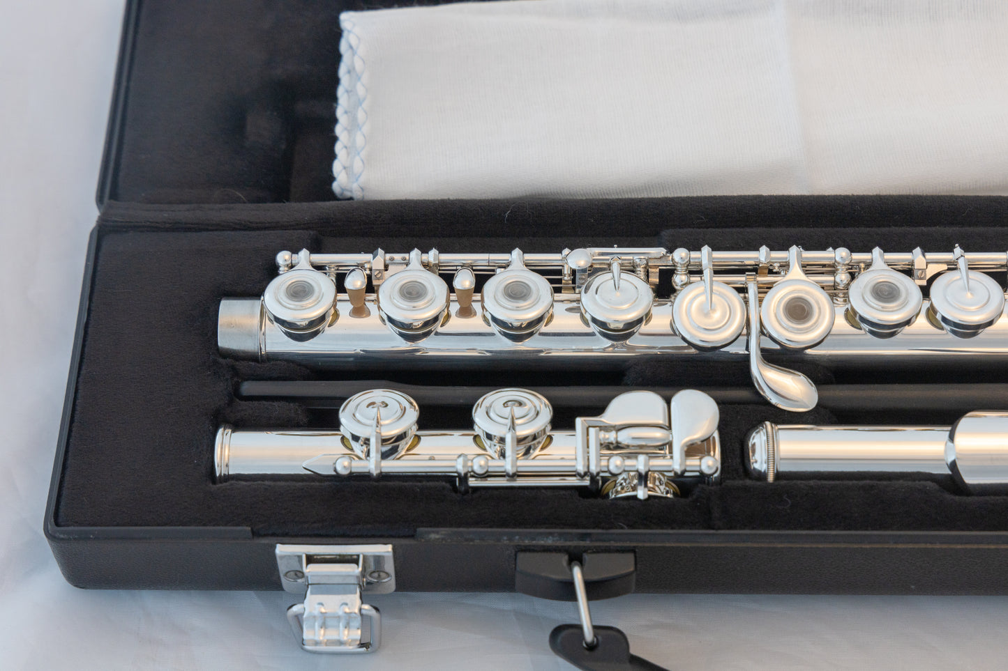 Yamaha YFL-262 Silver-plated Open-hole Intermediate Flute *Cleaned & Serviced *Read to play