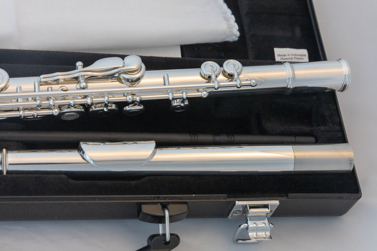 Yamaha YFL-262 Silver-plated Open-hole Intermediate Flute *Cleaned & Serviced *Read to play