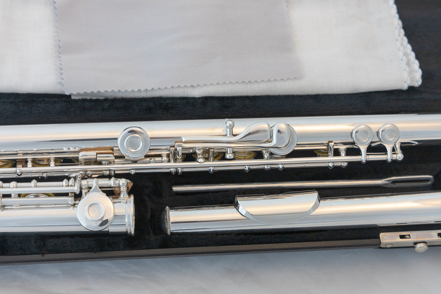 Gemeinhardt 3SHB Intermediate Flute Open-hole *Solid Silver Headjoint Low-B Foot *Cleaned & Serviced
