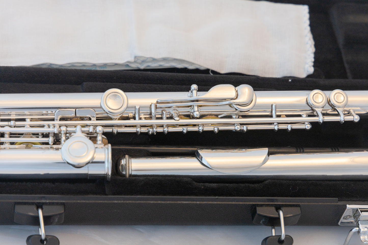 Yamaha YFL-381H Intermediate Open-hole Flute *Silver Head *Low-B *Overhauled New Pads