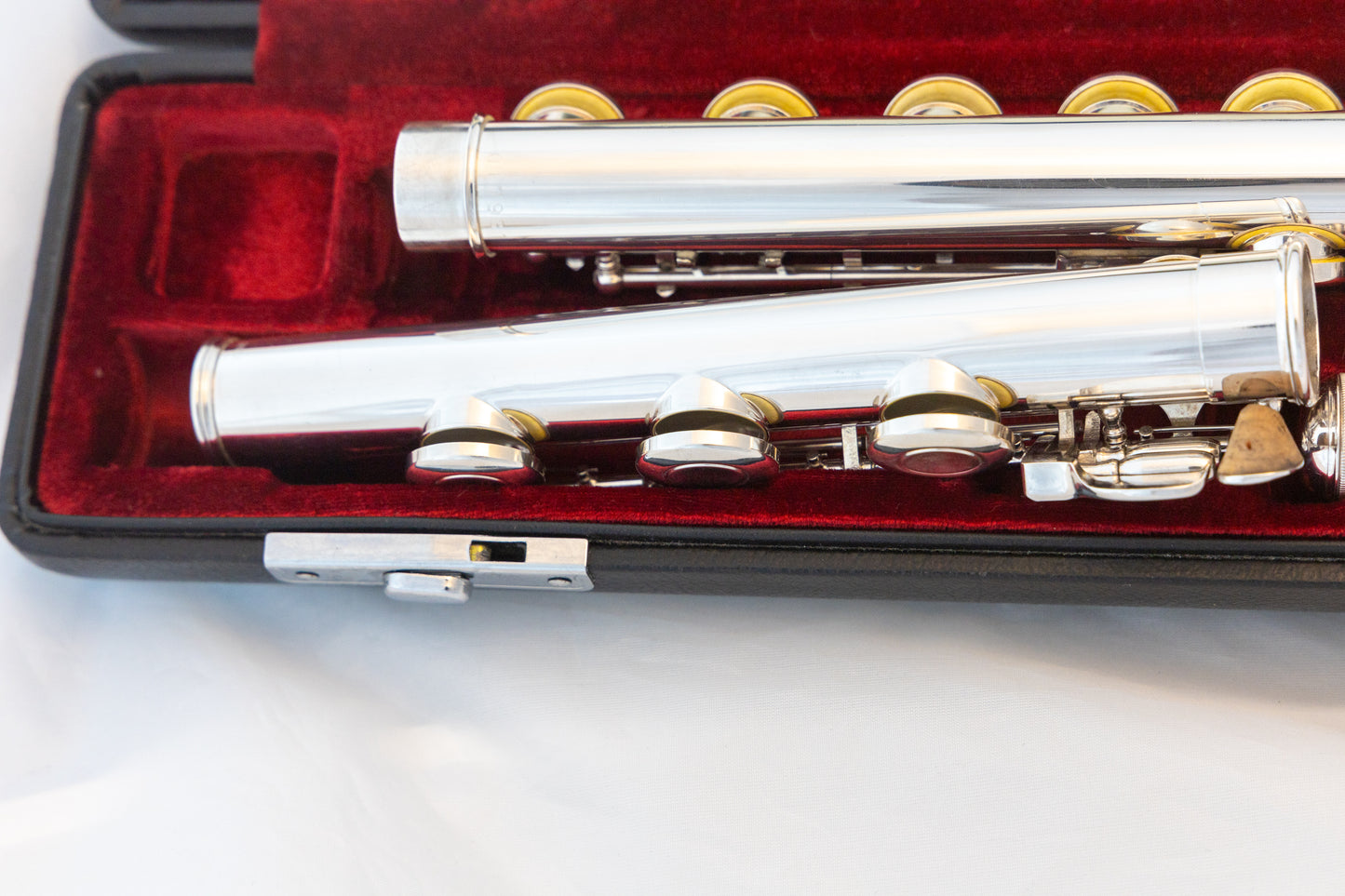 Yamaha YFL-481H All Silver Intermediate Flute *Open-hole *B-foot *Made in Japan *Cleaned & Serviced