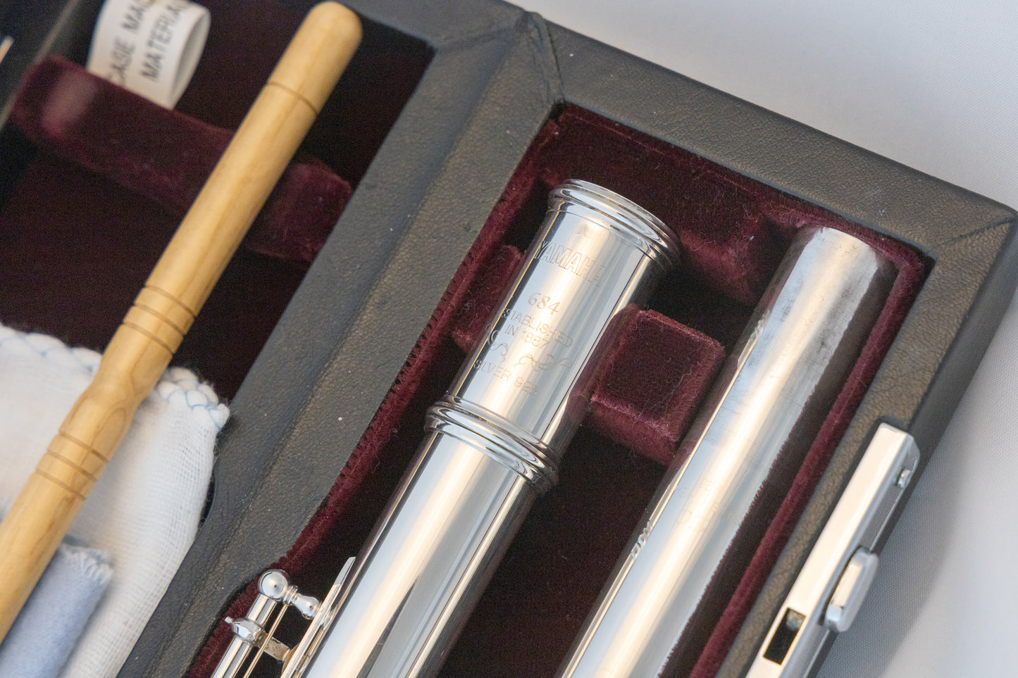 Yamaha YFL-684H All Silver Professional Flute *Open-hole *Inline-G *Low-B *Made in Japan *Cleaned & Serviced