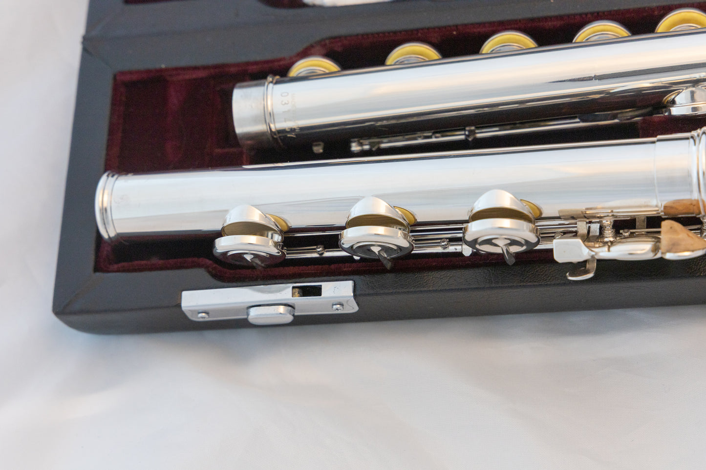 Yamaha YFL-684H All Silver Professional Flute *Open-hole *Inline-G *Low-B *Made in Japan *Cleaned & Serviced