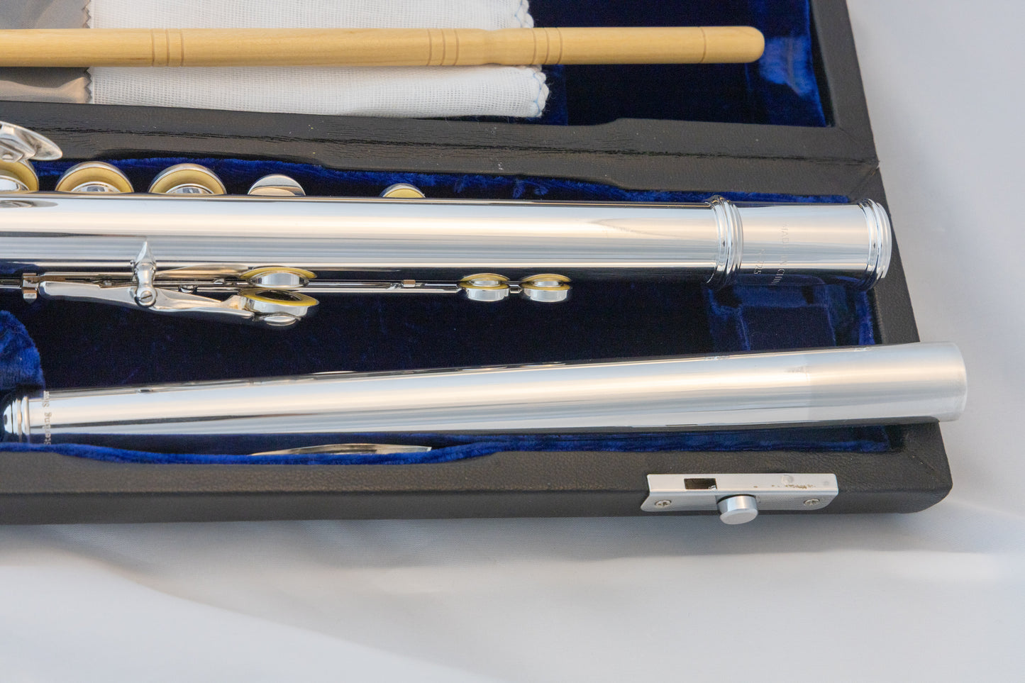 Di Zhao DZ-700 All Silver Open-hole Professional Flute *Low-b foot *Split-E *Cleaned & Service