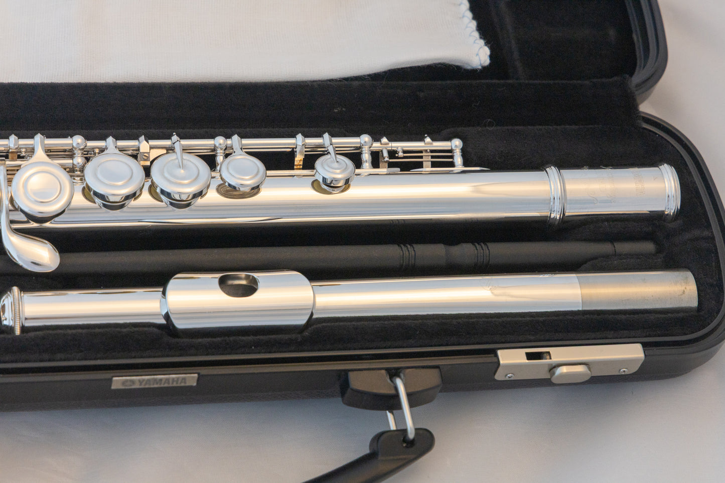 Yamaha YFL-200AD II Advantage Student Flute *Cleaned & Serviced *Ready to play *Mint
