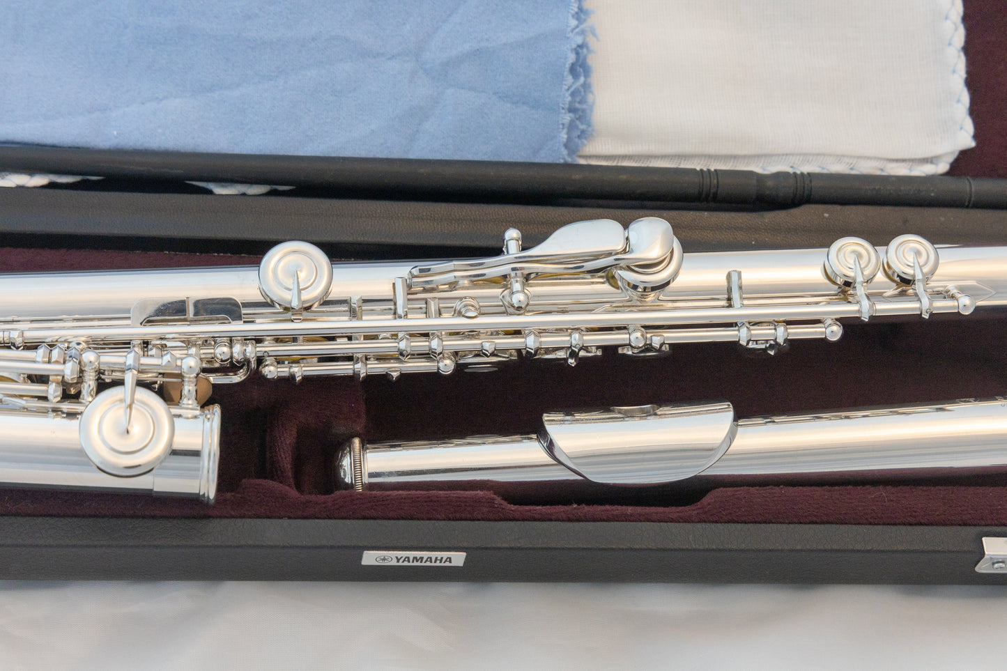 Yamaha YFL-362H Intermediate Flute *Open-hole *Silver headjoint *Low-B *Cleaned & Serviced