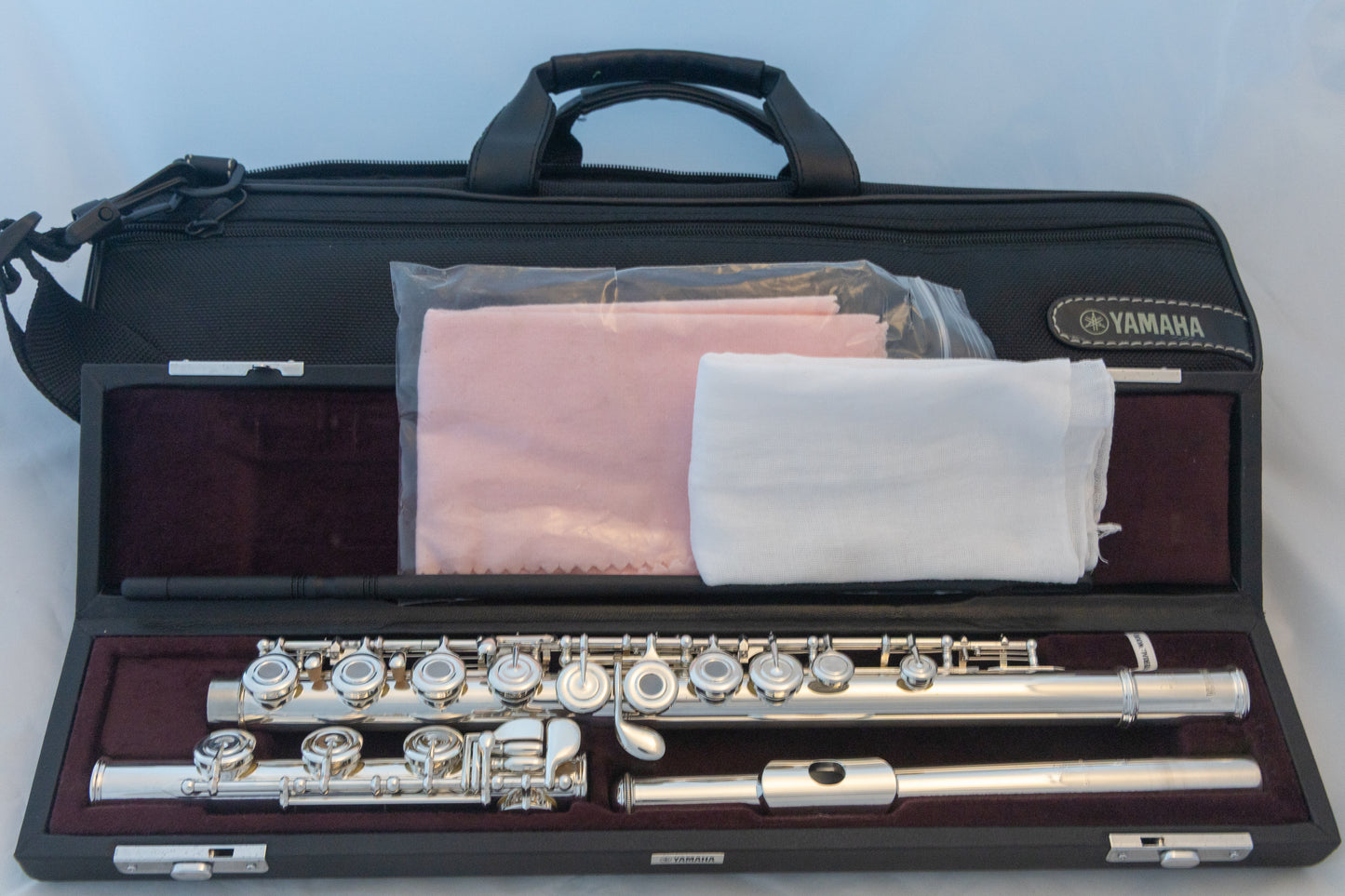 Yamaha YFL-382H Intermediate Open-hole Flute *Silver Headjoint *Low-B *Cleaned & Serviced