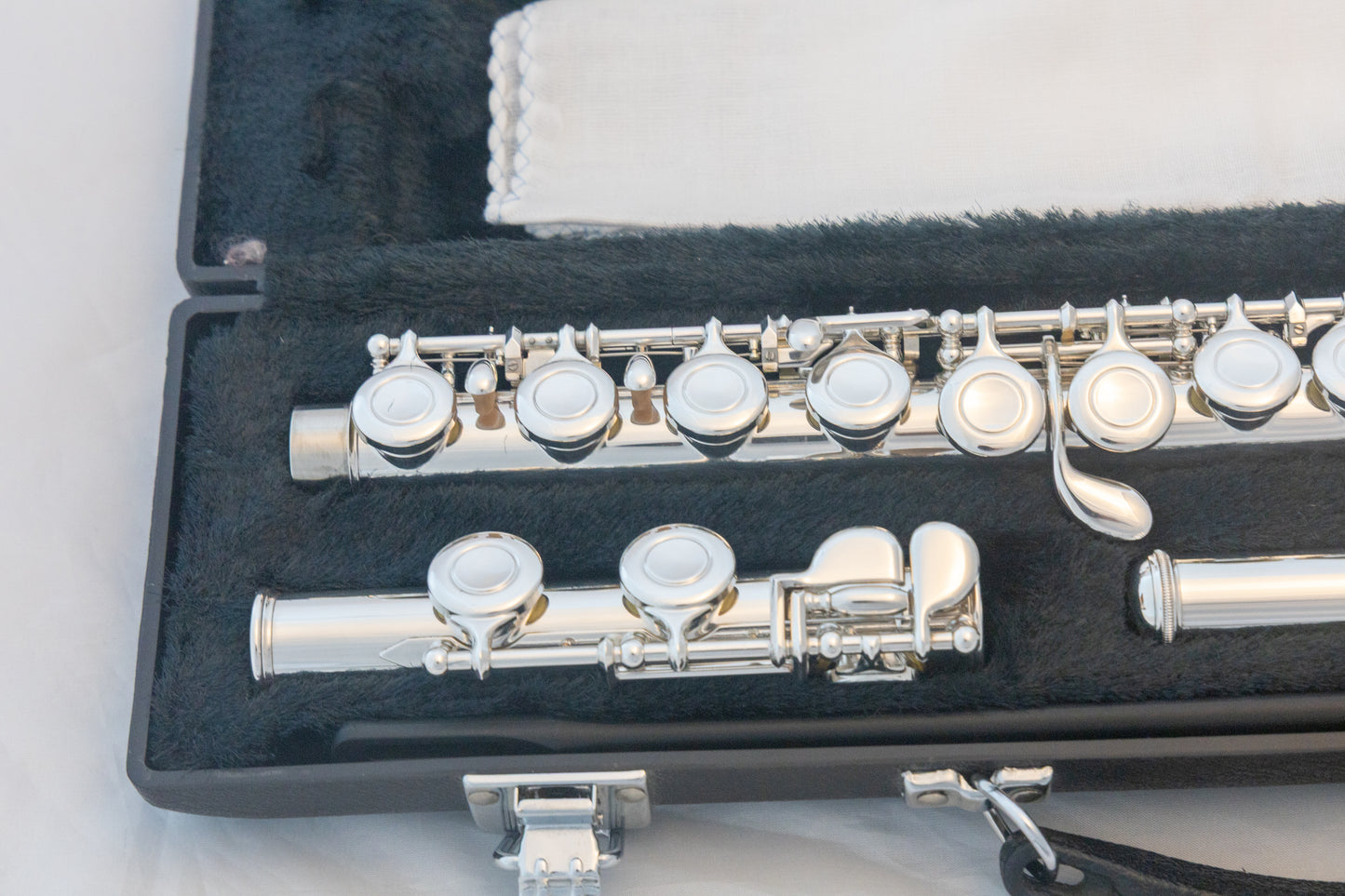 Yamaha YFL-321 Intermediate Flute *Silver Headjoint *Made in Japan *Cleaned & Serviced