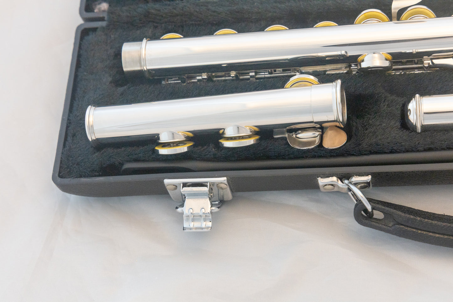 Yamaha YFL-321 Intermediate Flute *Silver Headjoint *Made in Japan *Cleaned & Serviced