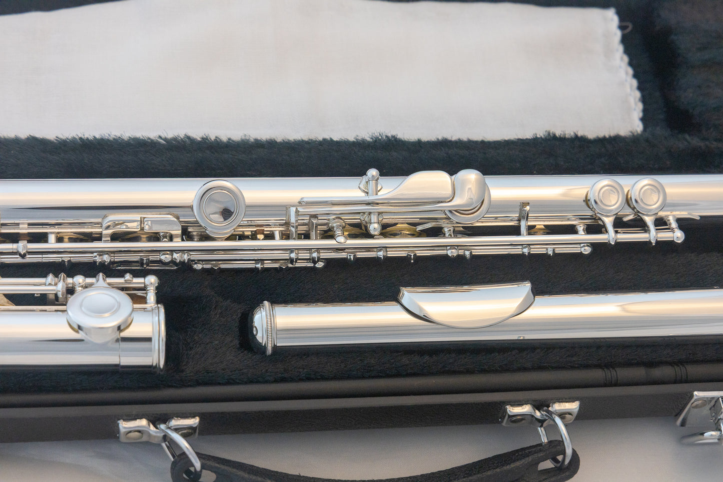 Yamaha YFL-321 Intermediate Flute *Silver Headjoint *Made in Japan *Cleaned & Serviced