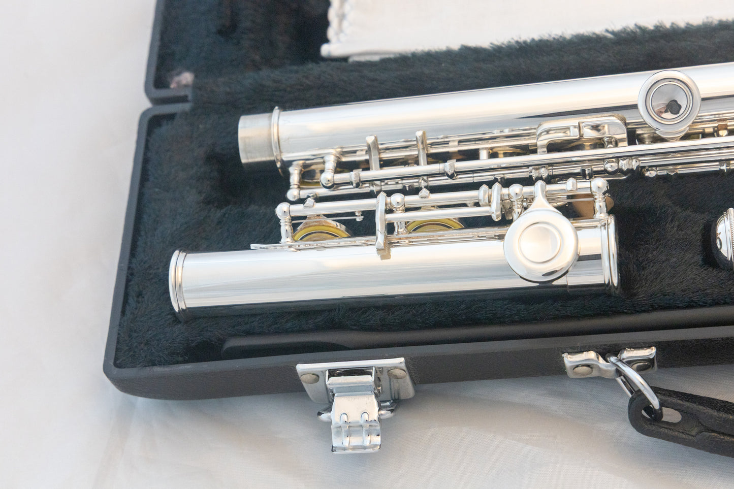 Yamaha YFL-321 Intermediate Flute *Silver Headjoint *Made in Japan *Cleaned & Serviced
