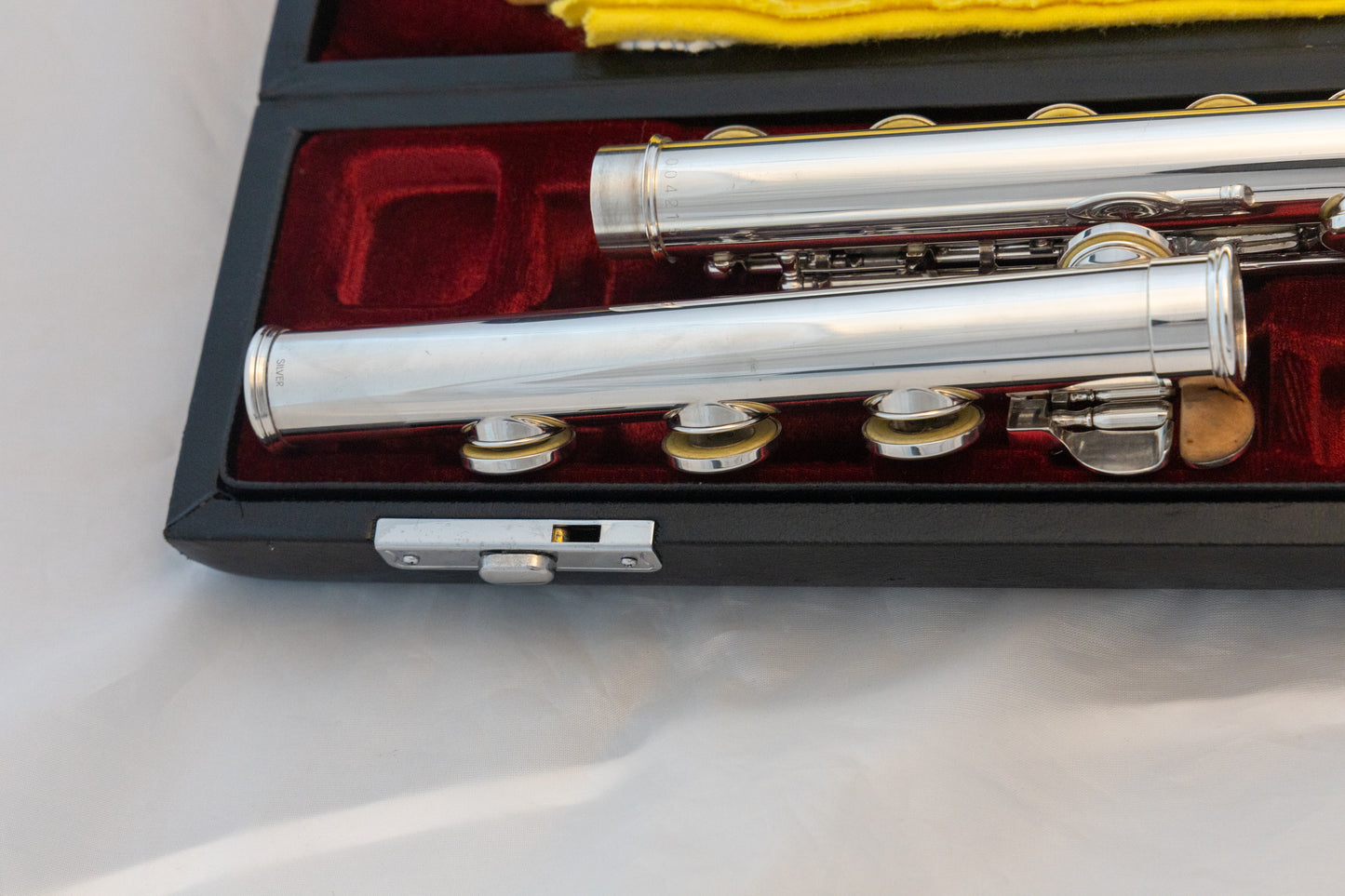 Yamaha YFL-581H (now 687H) Professional Flute All Silver Open-hole *Made in Japan *Cleaned & Serviced