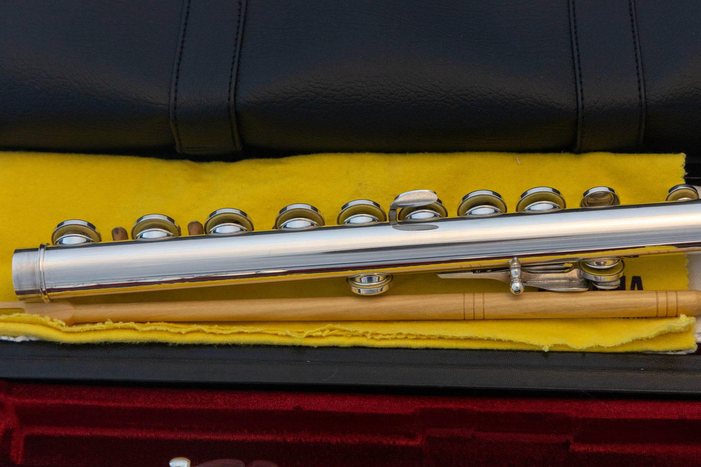 Yamaha YFL-581H (now 687H) Professional Flute All Silver Open-hole *Made in Japan *Cleaned & Serviced