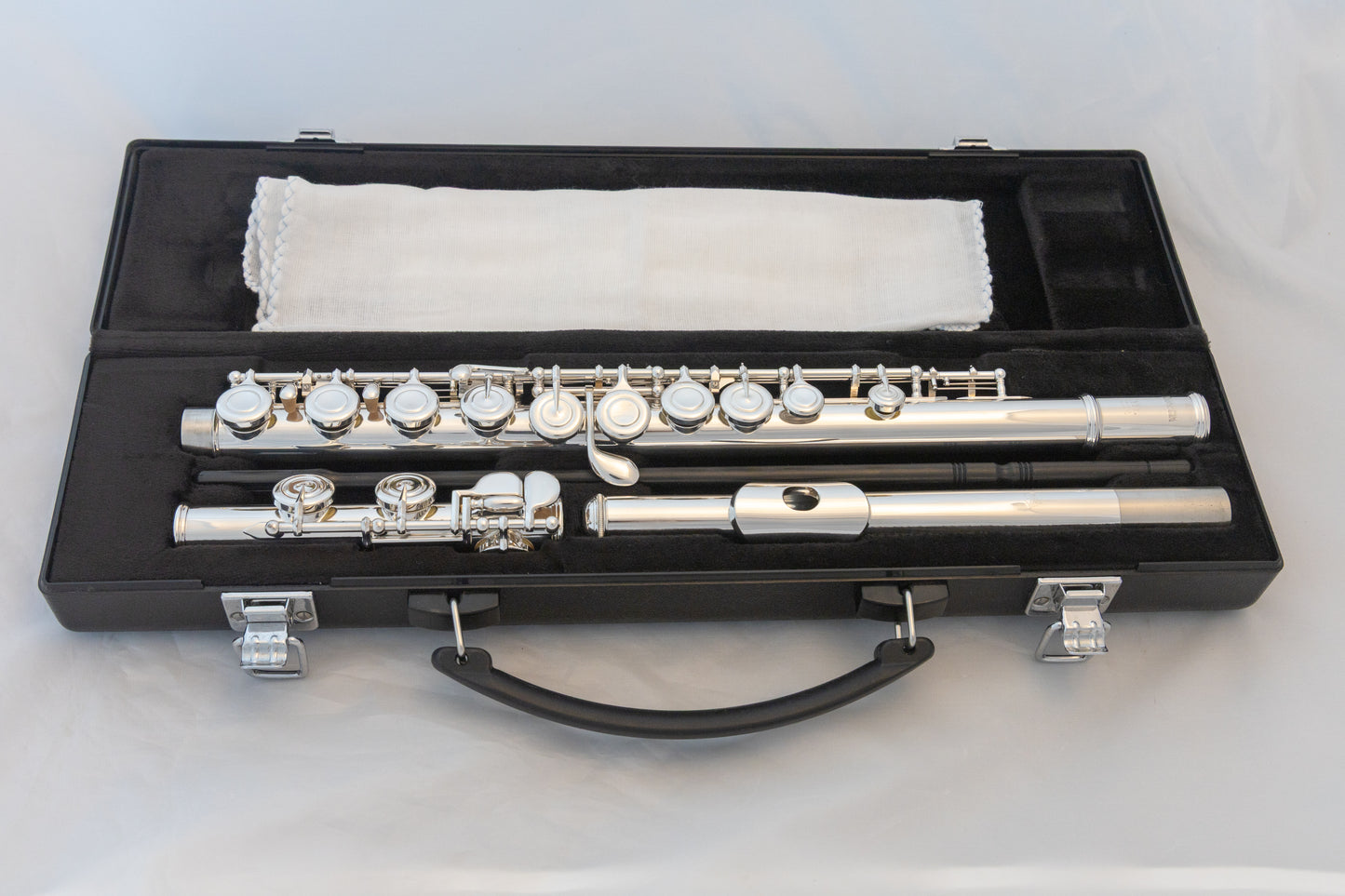 Yamaha YFL-222 Standard Silver-plated Flute *Cleaned & Serviced *Ready to play