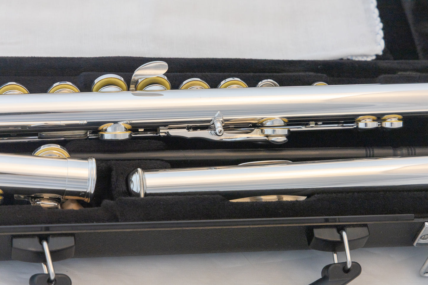 Yamaha YFL-222 Standard Silver-plated Flute *Cleaned & Serviced *Ready to play