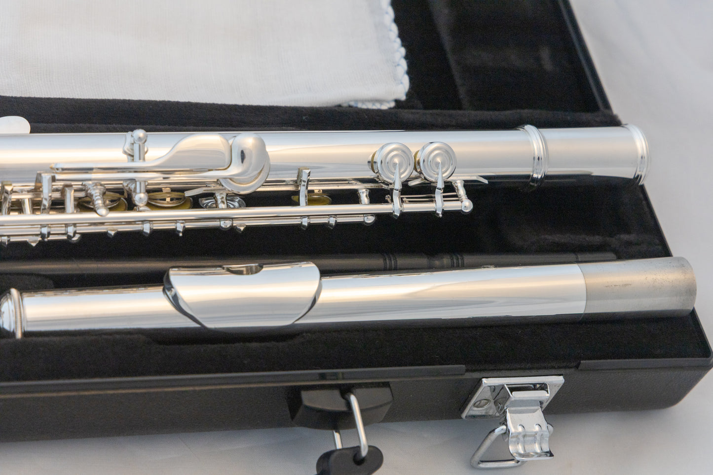 Yamaha YFL-222 Standard Silver-plated Flute *Cleaned & Serviced *Ready to play