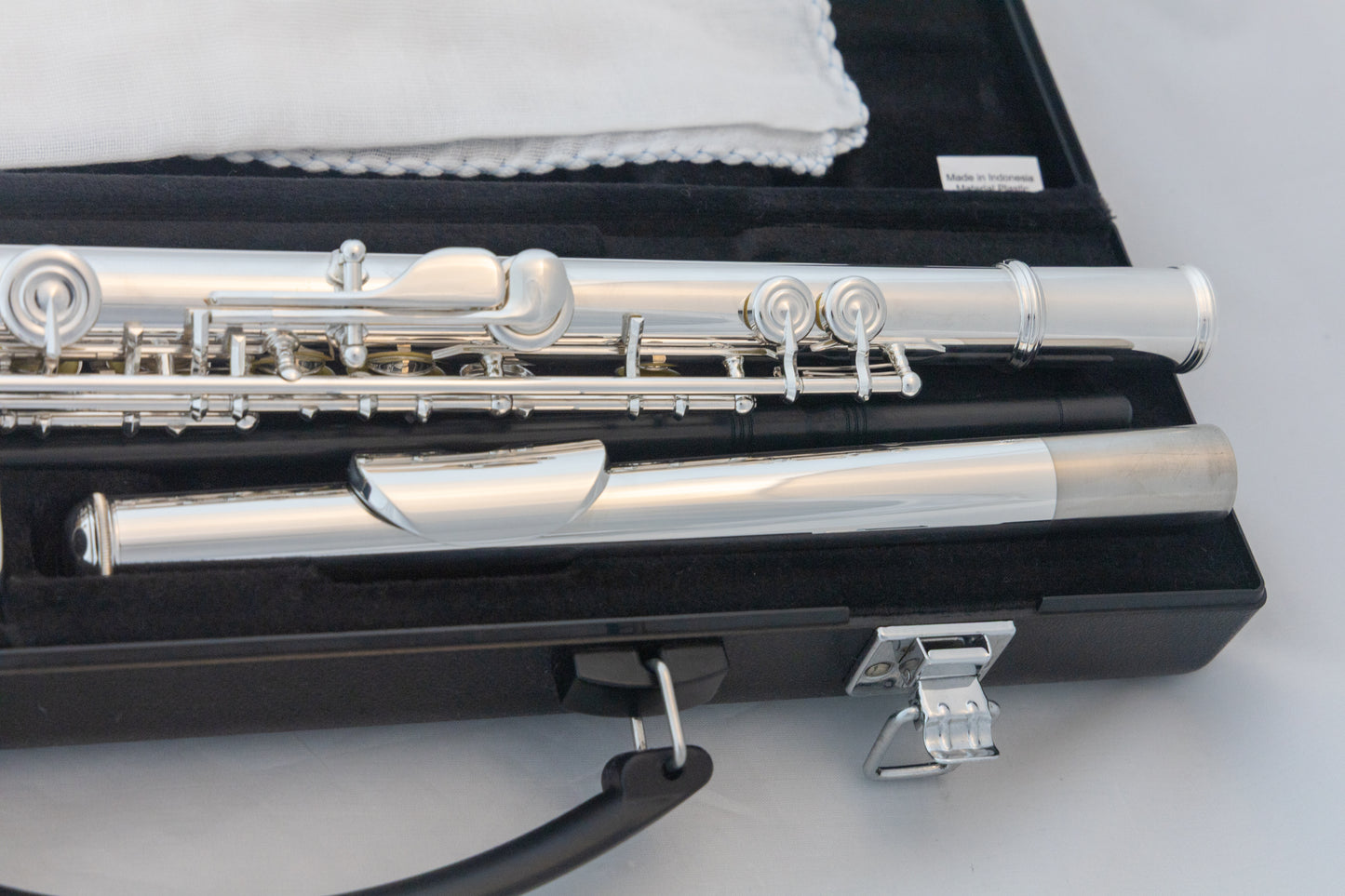 Yamaha YFL-222 Standard Silver-plated Flute *Cleaned & Serviced *Ready to play *Mint