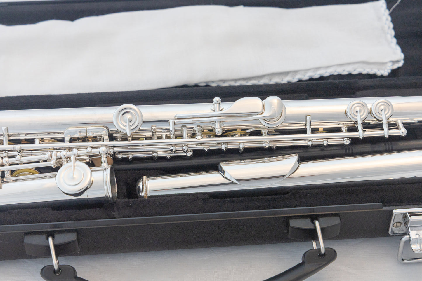 Yamaha YFL-222 Standard Silver-plated Flute *Cleaned & Serviced *Ready to play *Mint