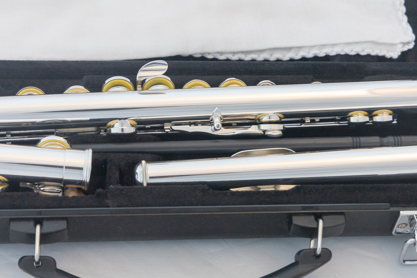 Yamaha YFL-222 Standard Silver-plated Flute *Cleaned & Serviced *Ready to play *Mint