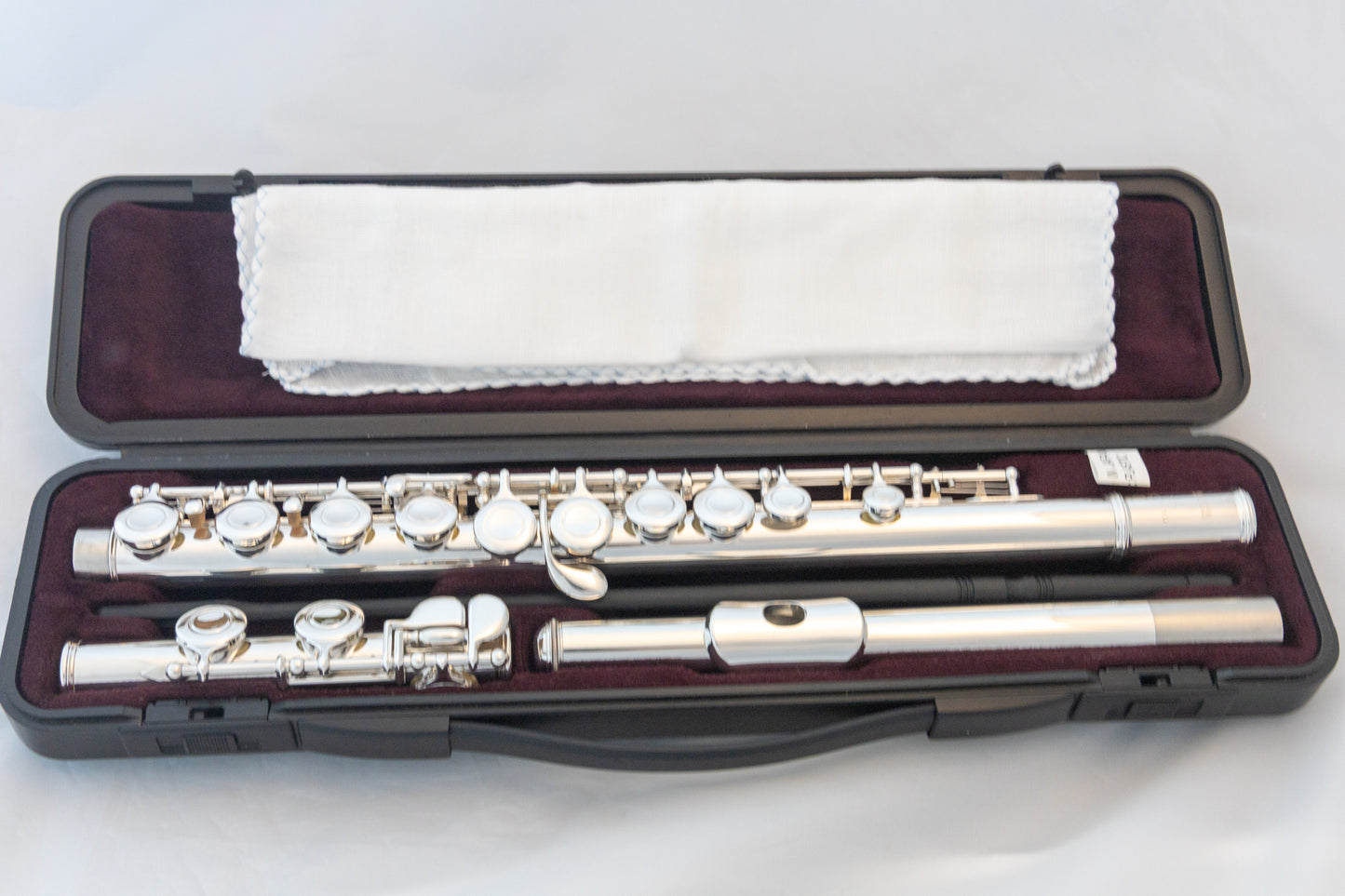 Yamaha YFL-221 Silver-plated Standard Flute *Made in Japan *Cleaned & Serviced