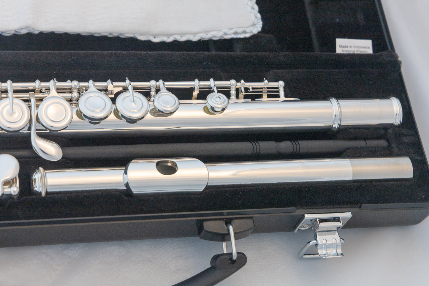 Yamaha YFL-222 Standard Silver-plated Flute *Cleaned & Serviced *Ready to play