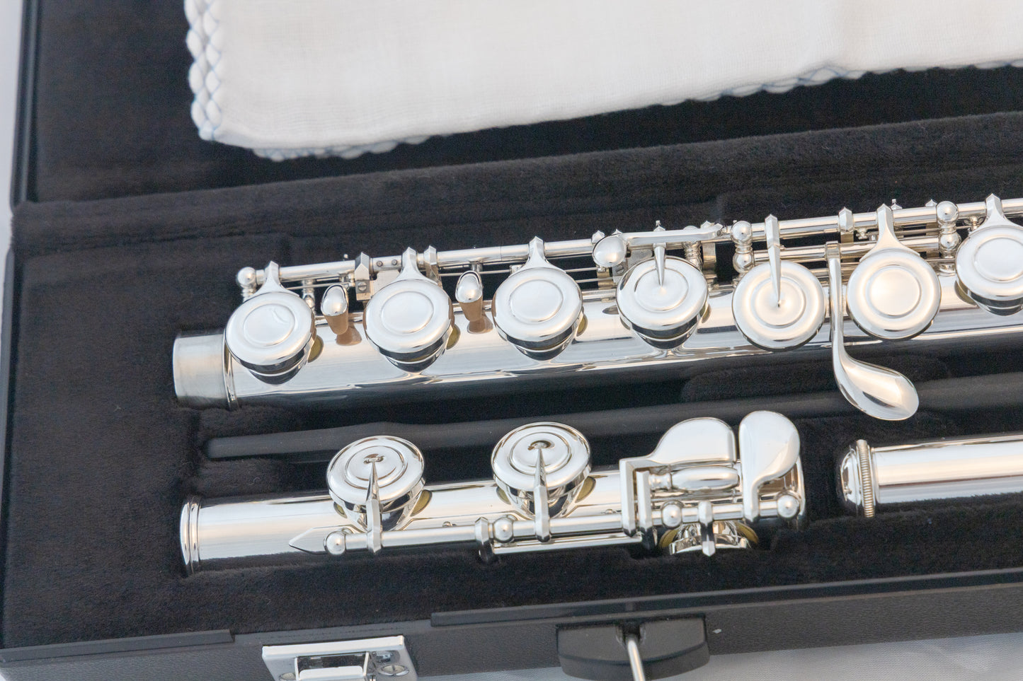 Yamaha YFL-222 Standard Silver-plated Flute *Cleaned & Serviced *Ready to play