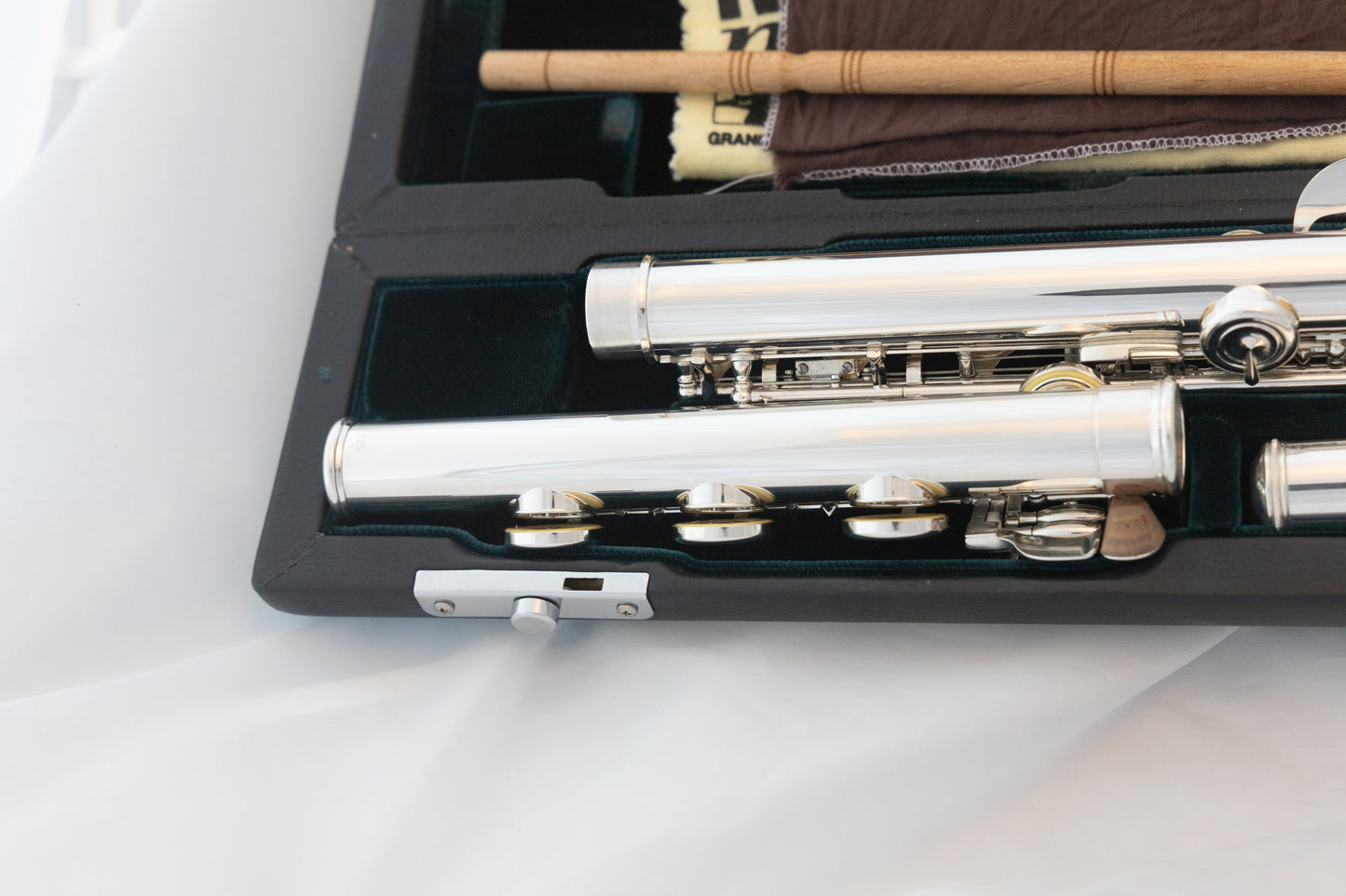 Azumi AZ3-SRBO Open-hole Flute *Altus silver headjoint *All silver *Offset G *B-Foot *Cleaned & Serviced