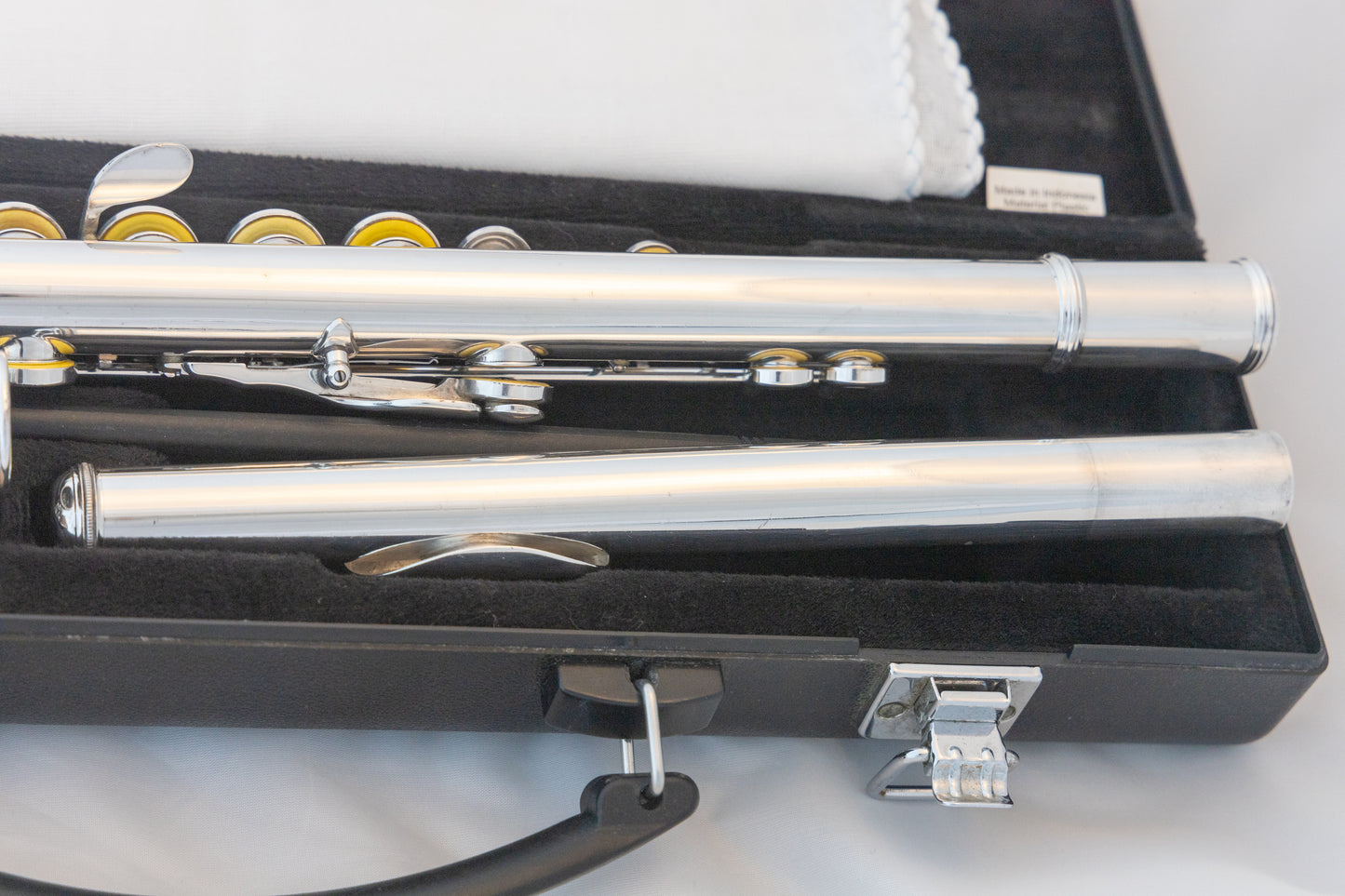 Yamaha YFL-381H Intermediate Open-hole Flute *Silver Head *Low-B *Cleaned & Serviced