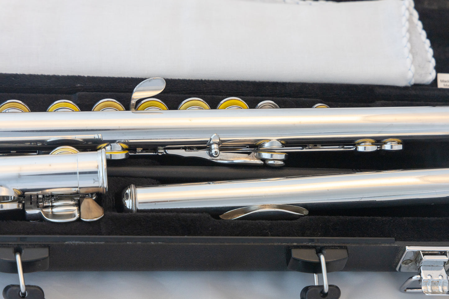 Yamaha YFL-381H Intermediate Open-hole Flute *Silver Head *Low-B *Cleaned & Serviced