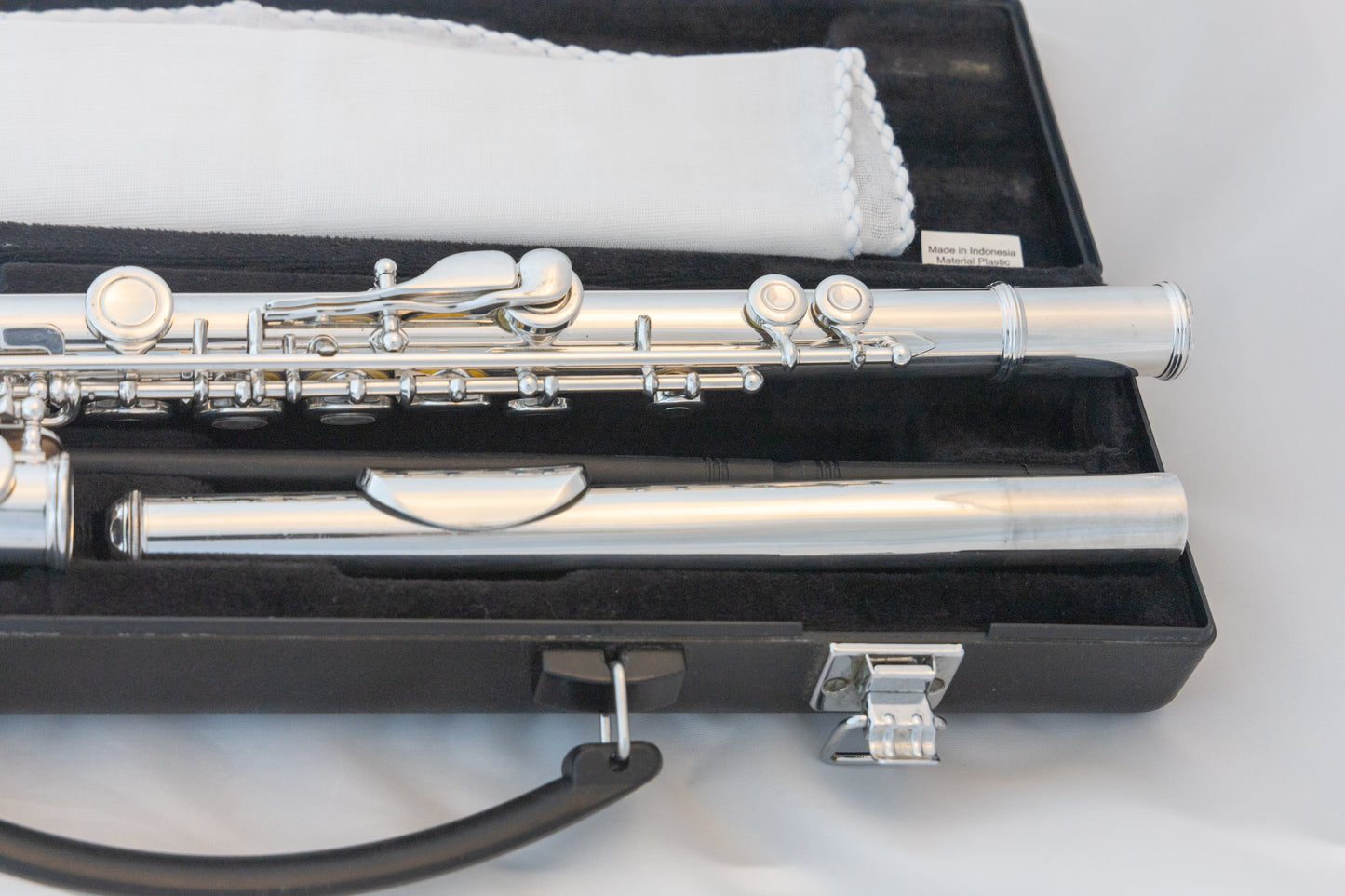 Yamaha YFL-381H Intermediate Open-hole Flute *Silver Head *Low-B *Cleaned & Serviced