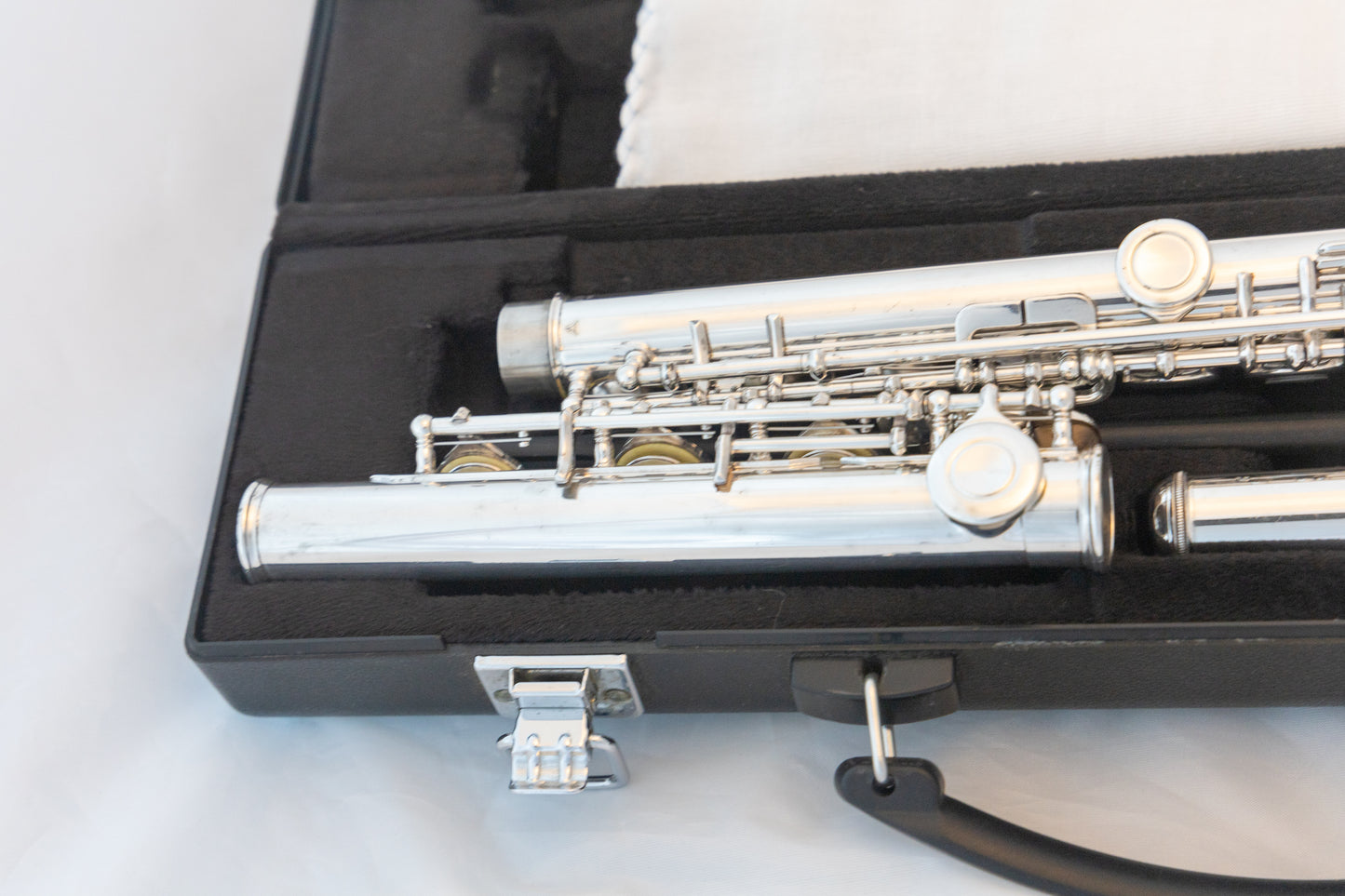 Yamaha YFL-381H Intermediate Open-hole Flute *Silver Head *Low-B *Cleaned & Serviced