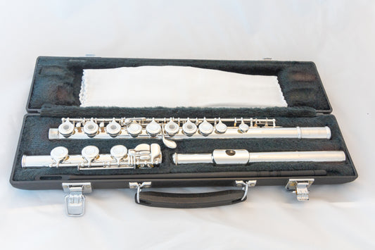 Yamaha YFL-381H Intermediate Open-hole Flute Silver Head Low-B *Made in Japan *Cleaned & Serviced #649638