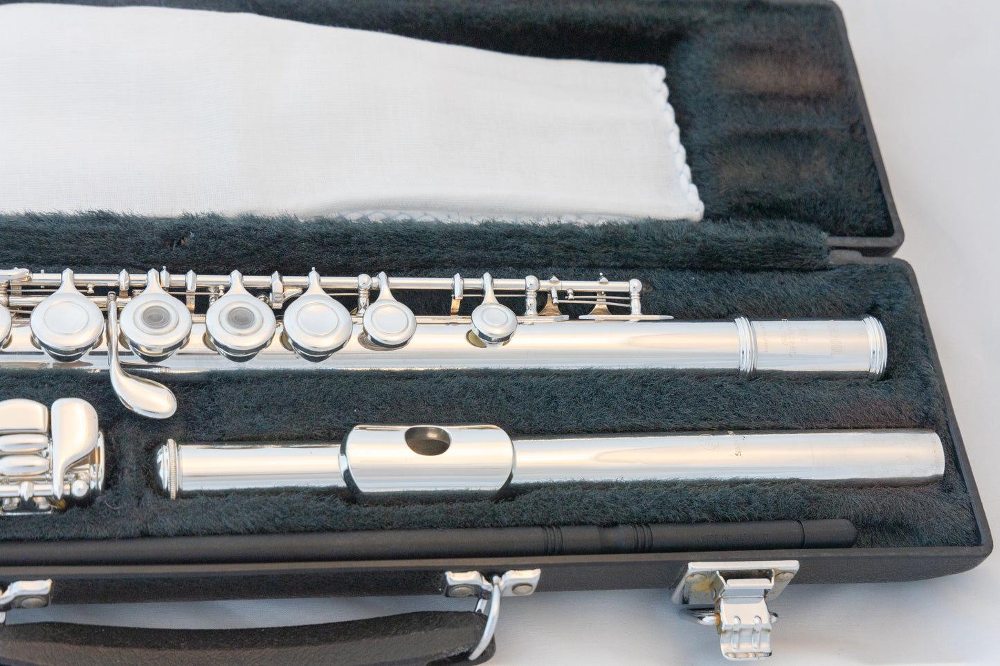 Yamaha YFL-381H Intermediate Open-hole Flute Silver Head Low-B *Made in Japan *Cleaned & Serviced #649638