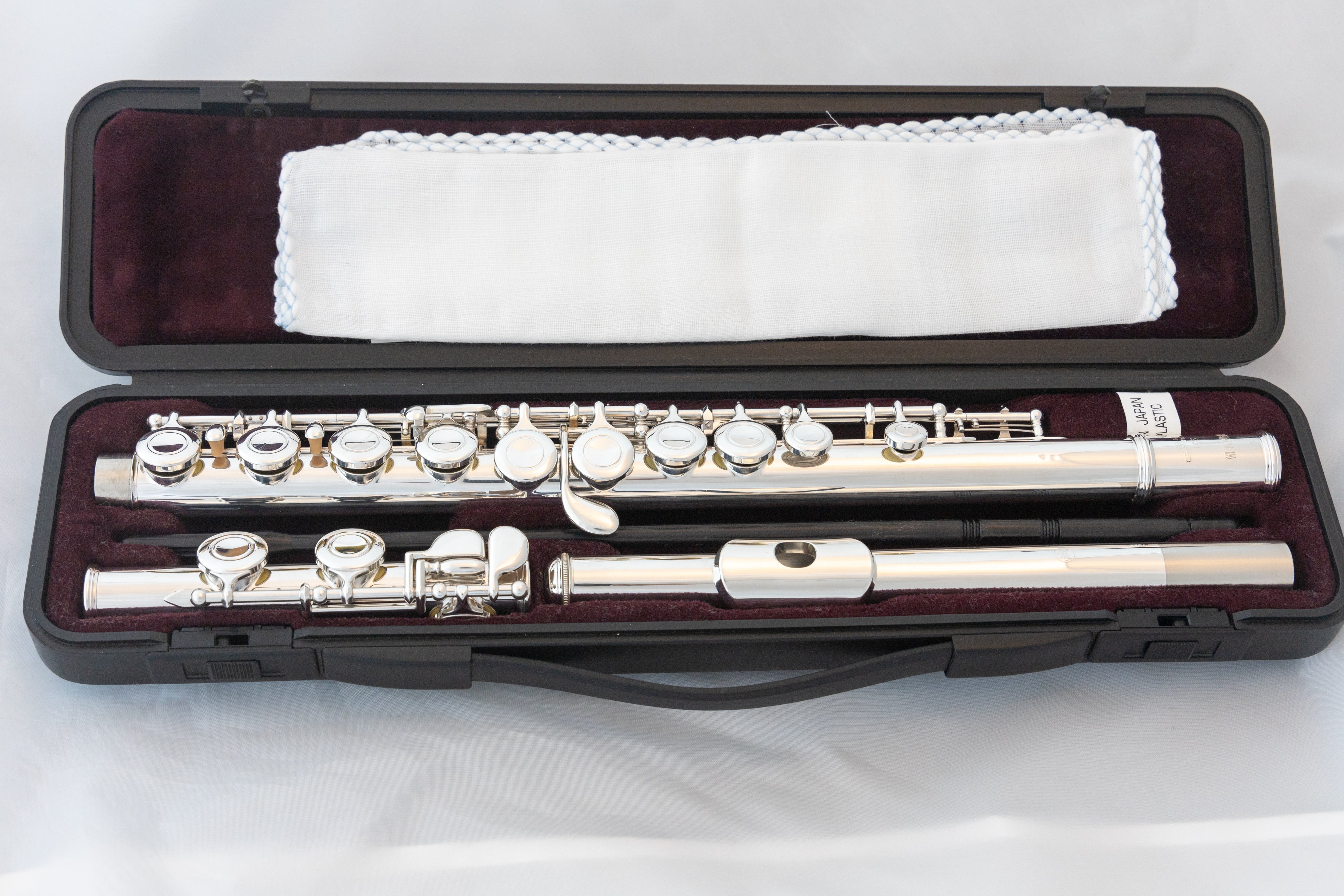 Yamaha YFL-221 Silver-plated Standard Flute *Cleaned & Serviced #168987