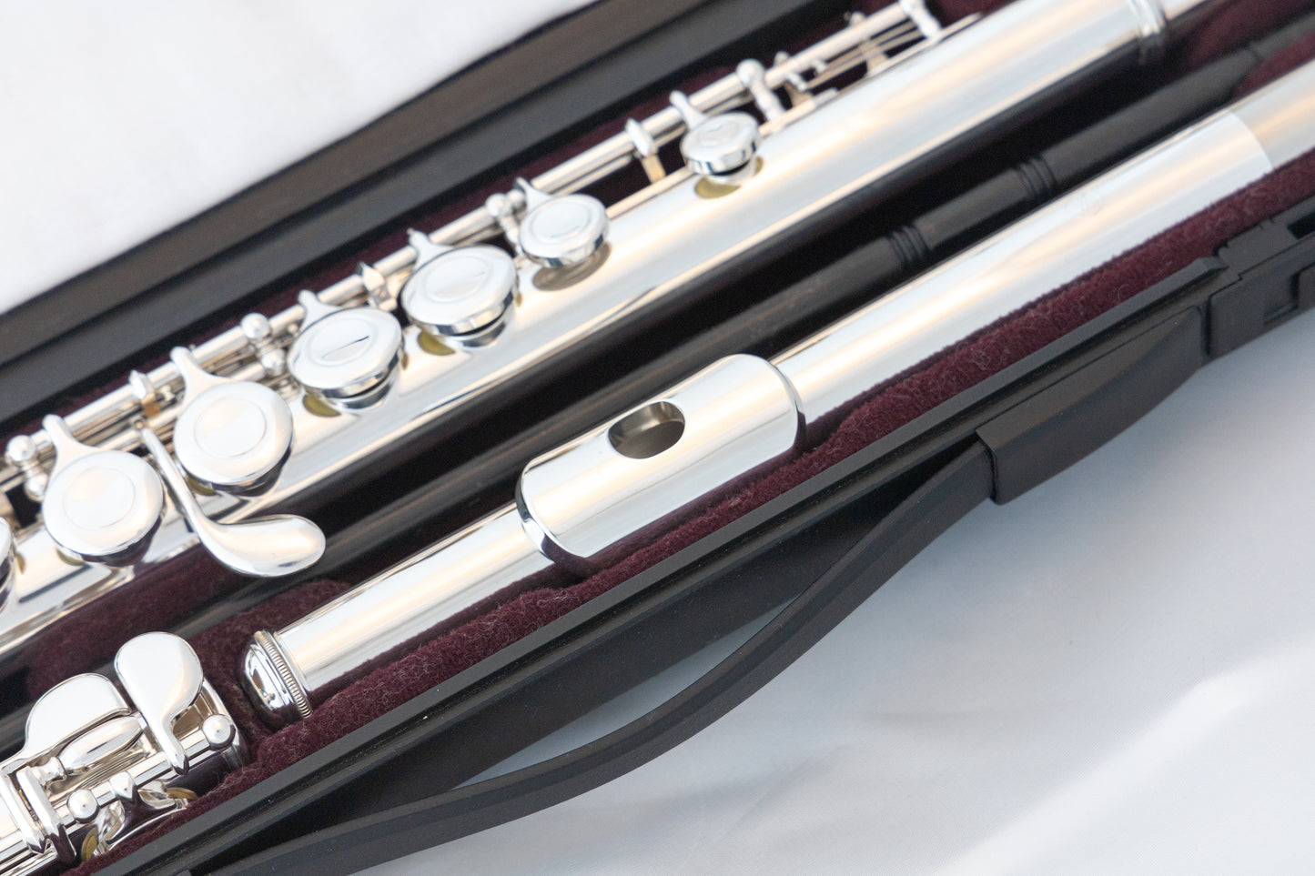 Yamaha YFL-221 Silver-plated Standard Flute *Cleaned & Serviced #168987