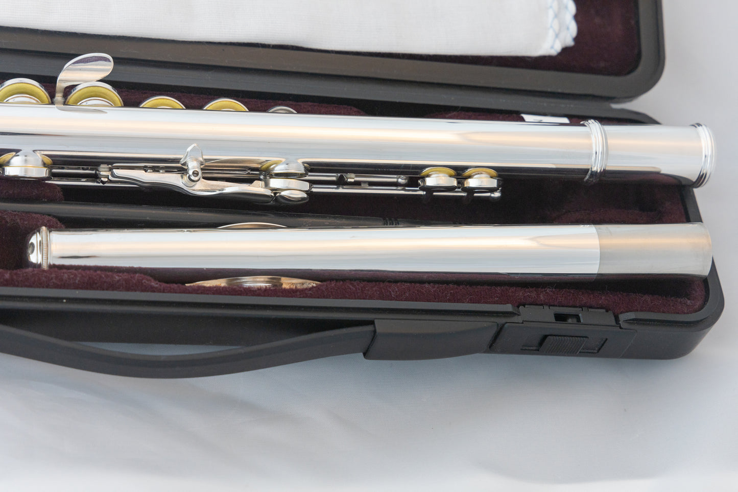 Yamaha YFL-221 Silver-plated Standard Flute *Cleaned & Serviced #168987